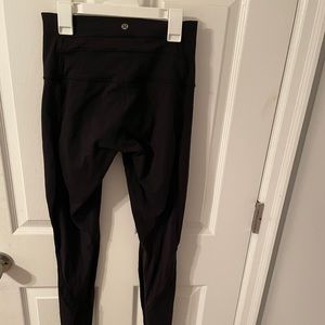 Lululemon mesh detailed leggings